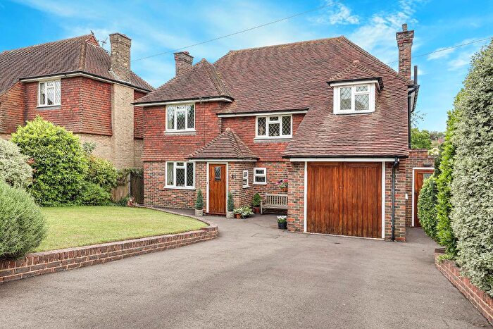 4 Bedroom Detached House For Sale In Ewhurst Avenue, South Croydon, CR2