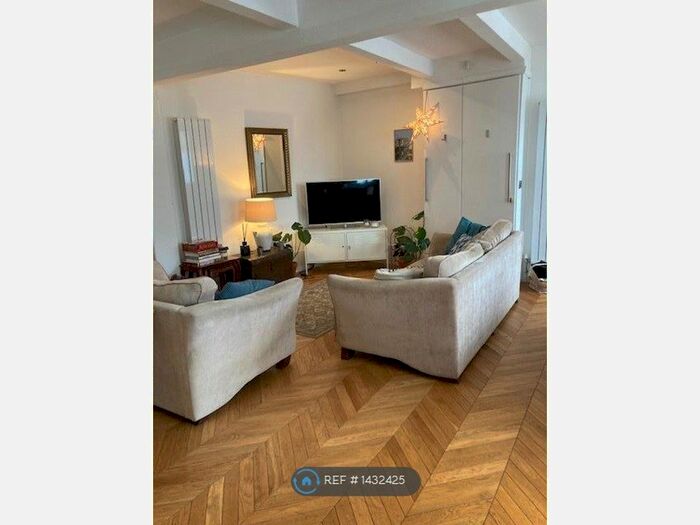 4 Bedroom Detached House To Rent In Lansdowne Drive, London, E8