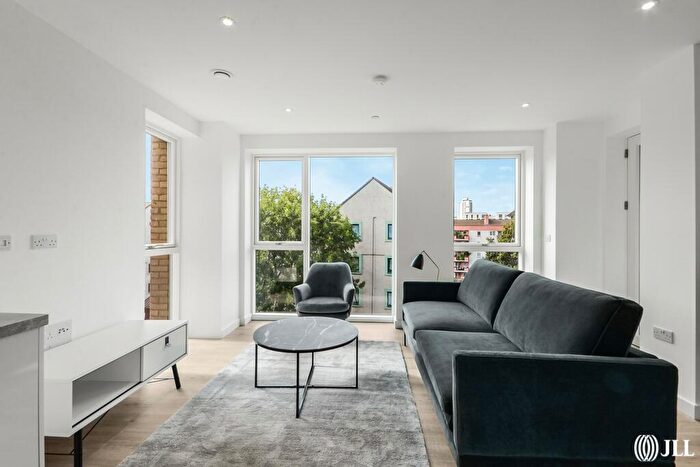 1 Bedroom Flat To Rent In Explorers Wharf, Thomas Road, E14