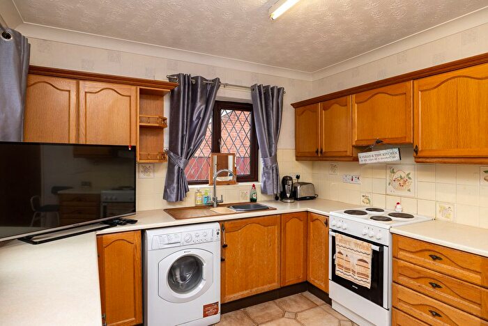 3 Bedroom Detached Bungalow For Sale In Church Fields Road, Doncaster, DN11