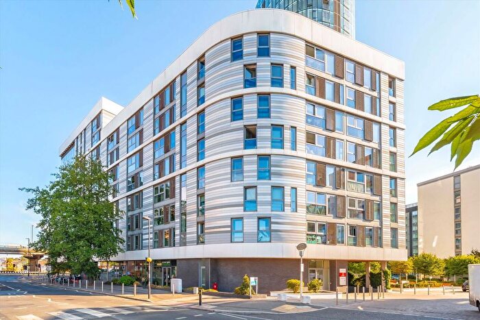 1 Bedroom Flat For Sale In Ealing Road, Brentford, TW8