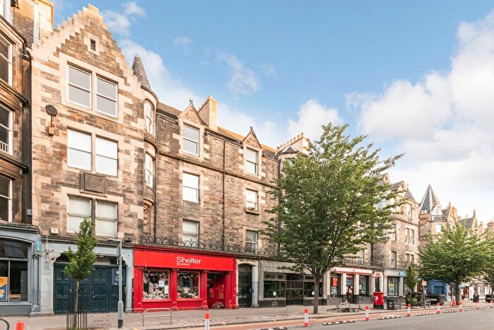 3 Bedroom Flat To Rent In Forrest Road, Old Town, Edinburgh, EH1