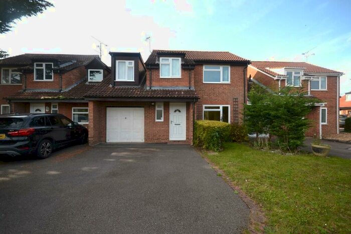 3 Bedroom House To Rent In Hengrave Close, Lower Earley, Reading, RG6