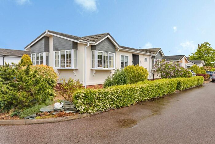 2 Bedroom Park Home For Sale In Appletree Close, Attleborough, Norfolk, NR17