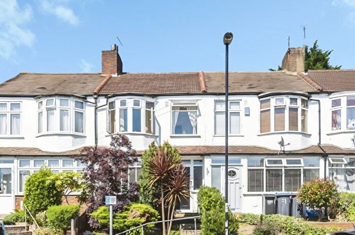 3 Bedroom Terraced House For Sale In Beauchamp Road, London, SE19