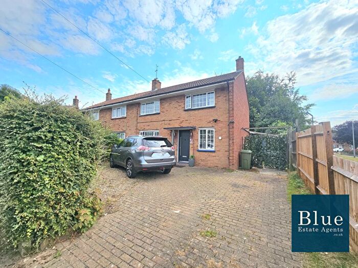 2 Bedroom Semi-Detached House For Sale In Rowan Road, West Drayton, UB7