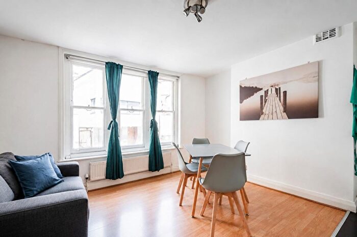 1 Bedroom Flat For Sale In Wicklow Street, Kings Cross, WC1X