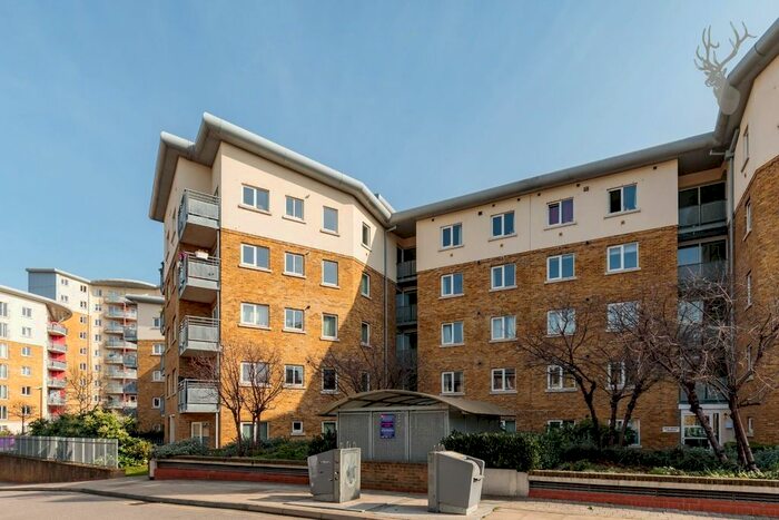 2 Bedroom Flat To Rent In Pancras Way, London, E3