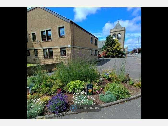 2 Bedroom Flat To Rent In Palmer Court, Grangemouth, FK3