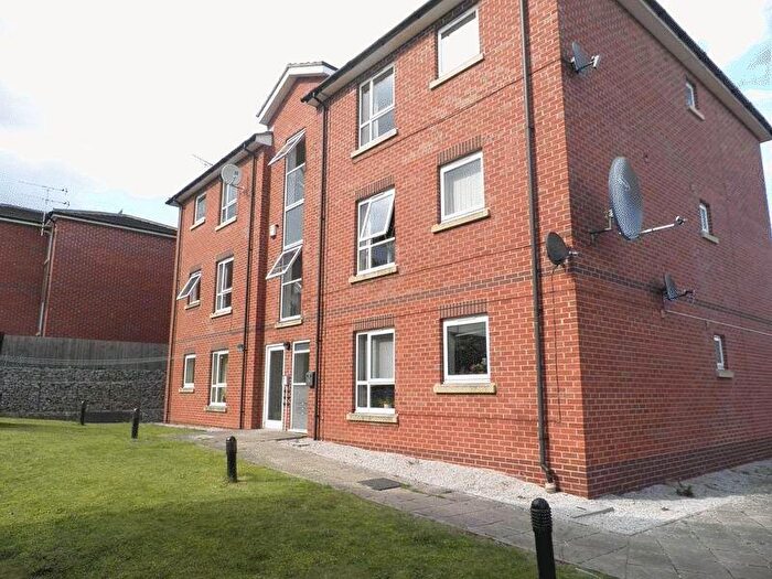 2 Bedroom Apartment To Rent In Hendon Court, Hendon Rise, Mapperley, NG3