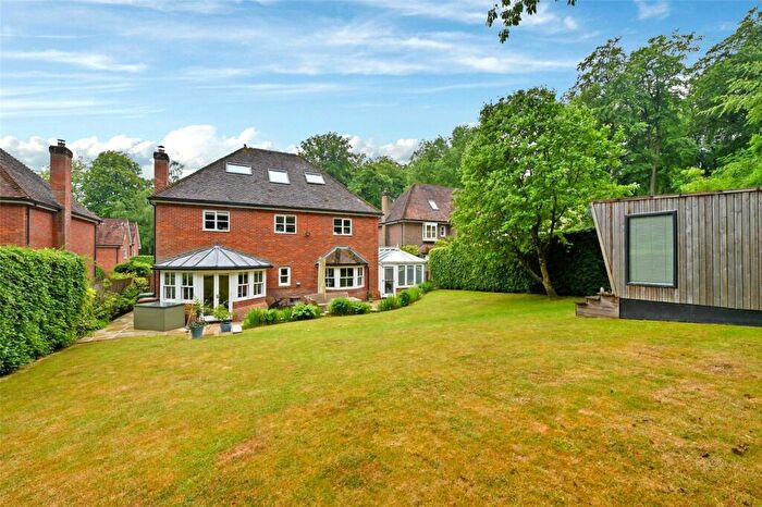 5 Bedroom Detached House To Rent In Baron Way, Kingwood, Henley-on-Thames, Oxfordshire, RG9