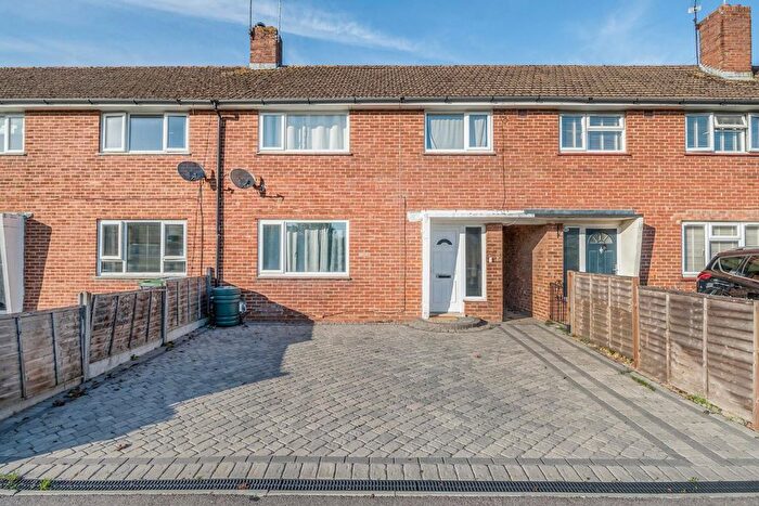3 Bedroom Terraced House For Sale In Blendworth Crescent, Havant, PO9