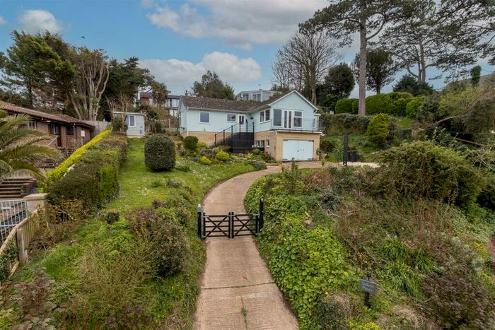 2 Bedroom Detached Bungalow To Rent In Cliff Road, Totland Bay, PO39