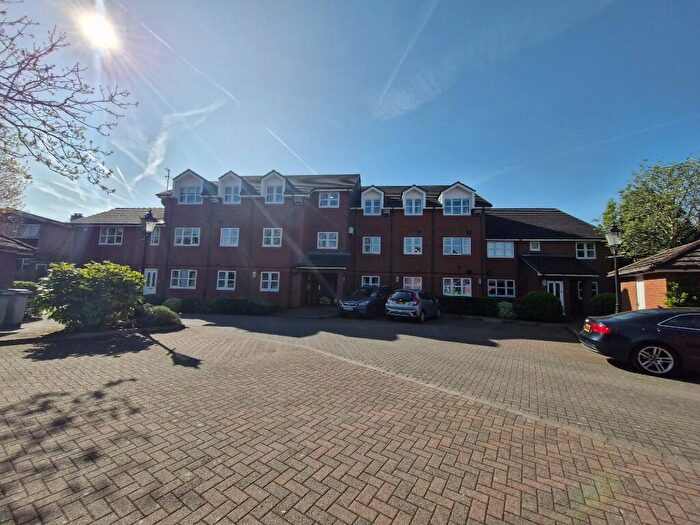 2 Bedroom Flat To Rent In Cherry Tree Mews, CH60