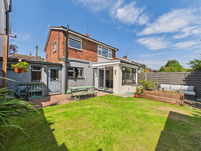 3 Bedroom Detached House For Sale In Bowlers Orchard, Chalfont St. Giles, HP8