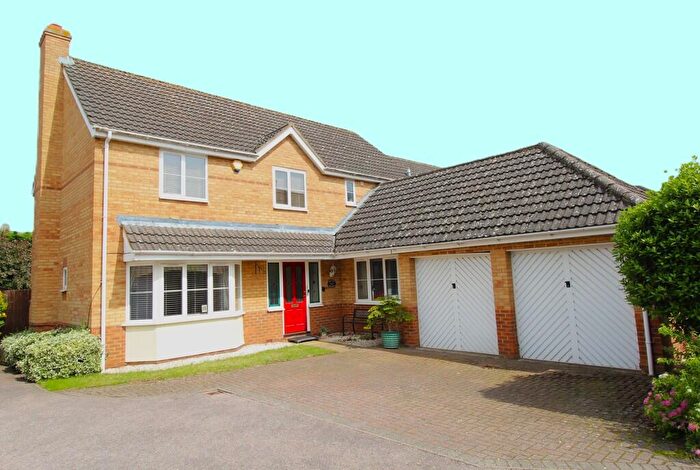 4 Bedroom Detached House For Sale In Bickerdikes Gardens, Sandy, SG19