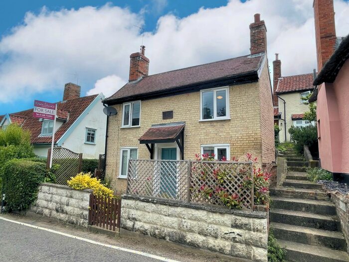 2 Bedroom Detached House For Sale In Coddenham, Ipswich, Suffolk, IP6