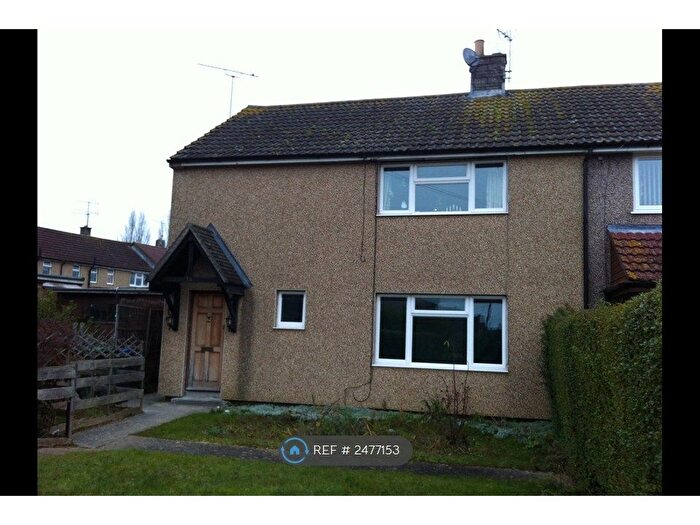 1 Bedroom Flat To Rent In Lamberts, Chippenham, SN14