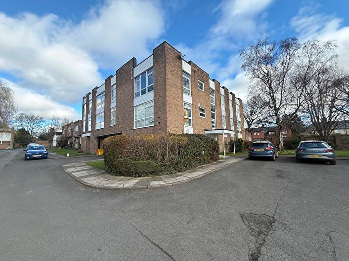 2 Bedroom Flat To Rent In Wyncote Court, Newcastle Upon Tyne, NE7