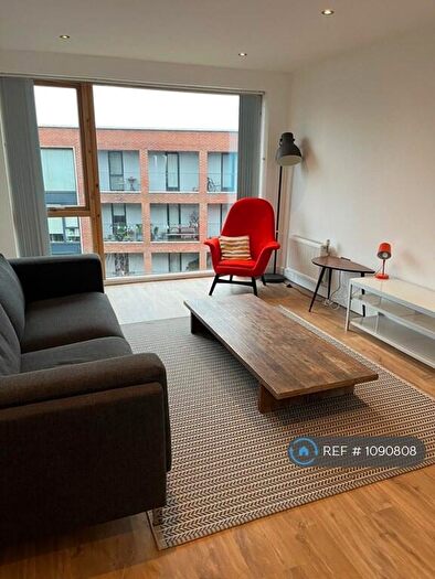 1 Bedroom Flat To Rent In Saffron Court, Cockfosters, EN4