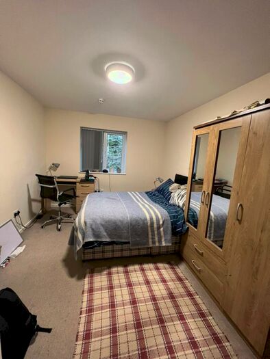 6 Bedroom Semi-Detached House To Rent In Old Mill Avenue, Canley, Coventry, CV4
