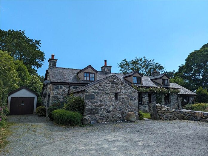 4 Bedroom Detached House For Sale In Llanfaglan, Caernarfon, Gwynedd, LL54