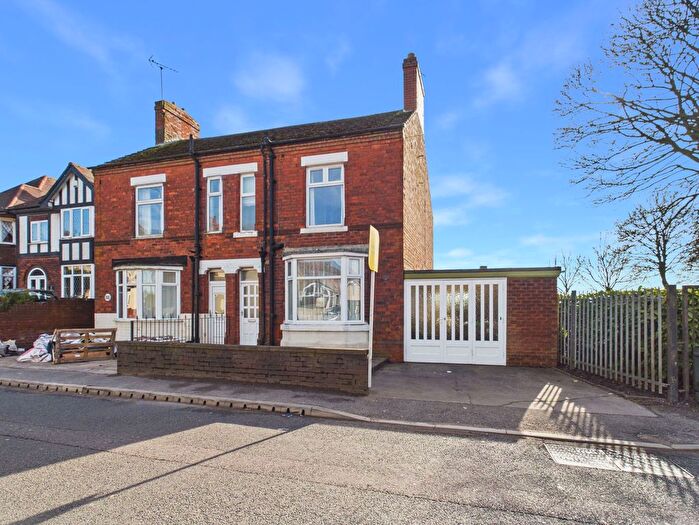3 Bedroom Semi Detached House For Sale In Sutton Road, Huthwaite, Nottinghamshire, NG17