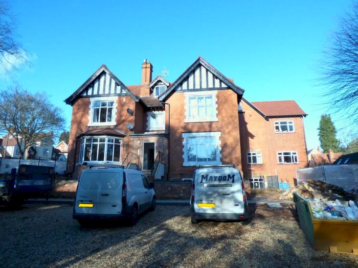 1 Bedroom Flat To Rent In Neville Court, Avenue Road, Stratford On Avon, CV37