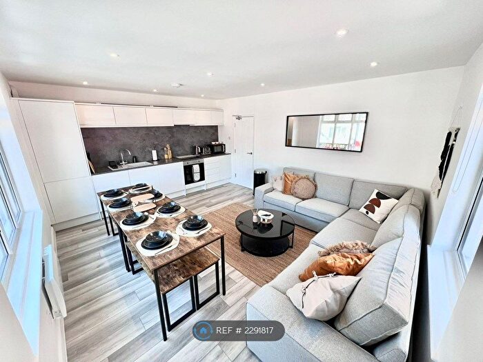 4 Bedroom Flat To Rent In Westham Road, Weymouth, DT4