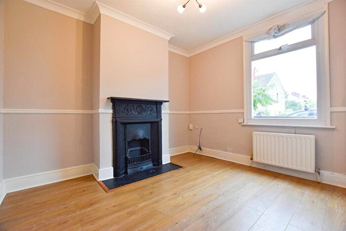 2 Bedroom Terraced House For Sale In Pope Street, Maidstone, ME16