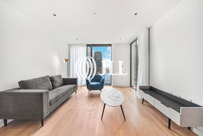 1 Bedroom Flat To Rent In Landmark Pinnacle, Marsh Wall, E14