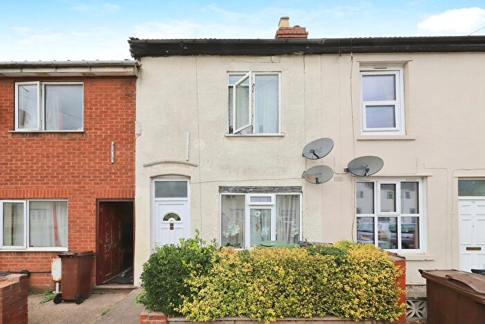 2 Bedroom Terraced House For Sale In Gorsebrook Road, Wolverhampton, West Midlands, WV6