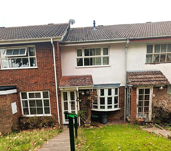 2 Bedroom Terraced House For Sale In Chiltern Close, Halesowen, B63