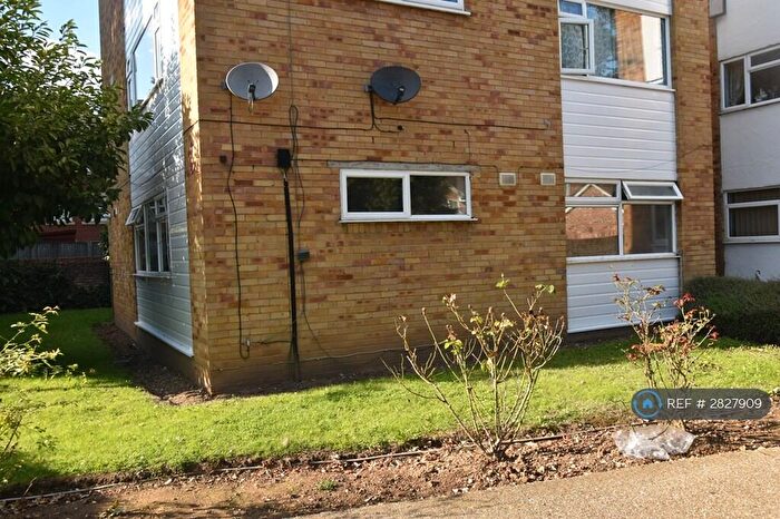 2 Bedroom Flat To Rent In Langley, Slough, SL3