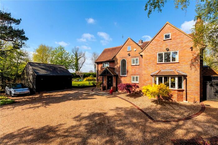 5 Bedroom Detached House For Sale In The Grovells, Hudnall Common, Little Gaddesden, Berkhamsted, HP4
