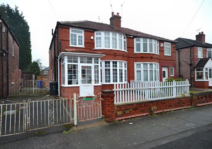 3 Bedroom Semi-Detached House To Rent In Ashdene Road, Withington, M20