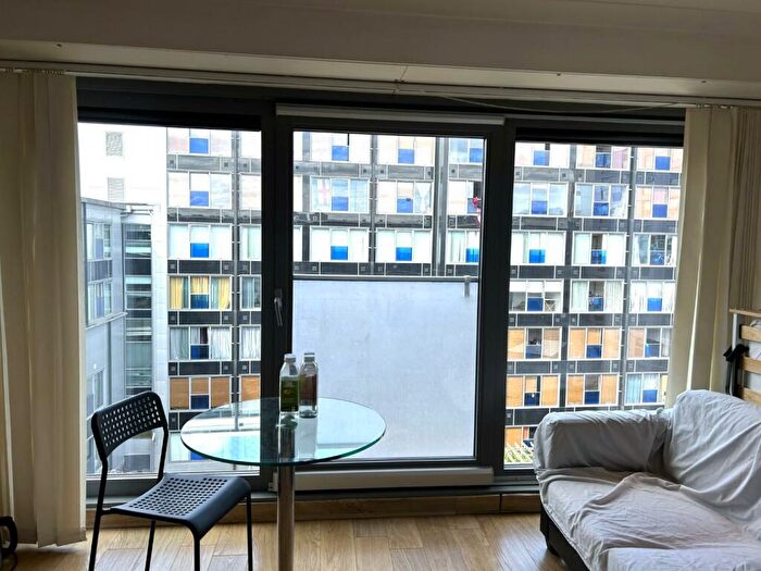 Flat To Rent In Citispace South, Regent Street, Leeds, LS2