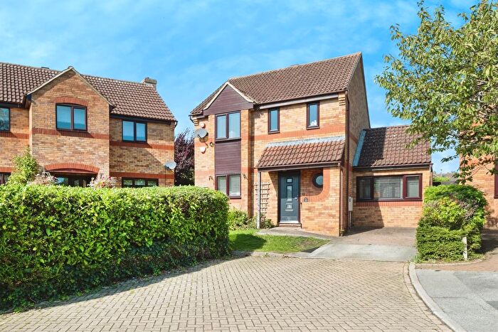4 Bedroom Detached House For Sale In Hamilton Lane, Bletchley, Milton Keynes, MK3