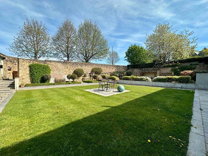 4 Bedroom House To Rent In Hobberley Lane, Leeds, West Yorkshire, LS17