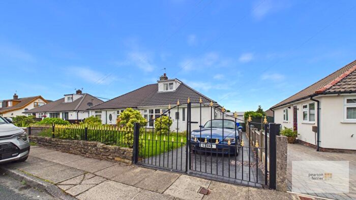 3 Bedroom Semi-Detached Bungalow For Sale In Pennine Close, Walshaw Park, Walshaw, Bury, BL8