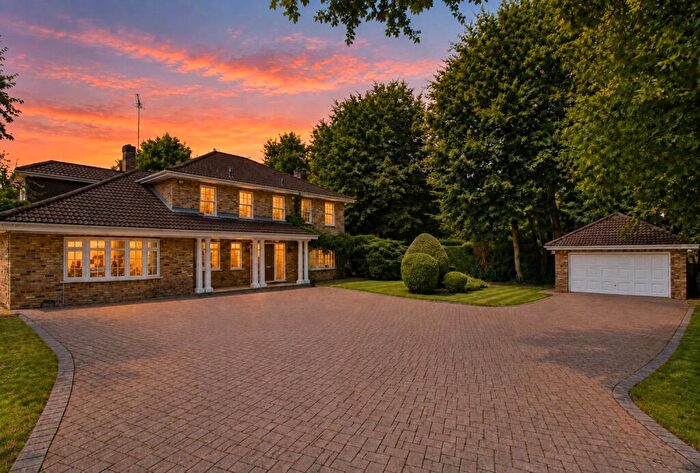 5 Bedroom Detached House To Rent In Old Avenue, West Byfleet, Surrey, KT14