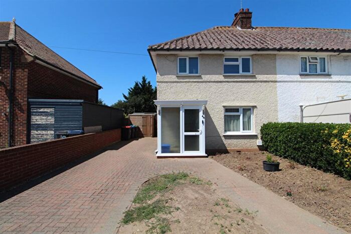 3 Bedroom End Of Terrace House For Sale In Brooke Avenue, Margate, CT9