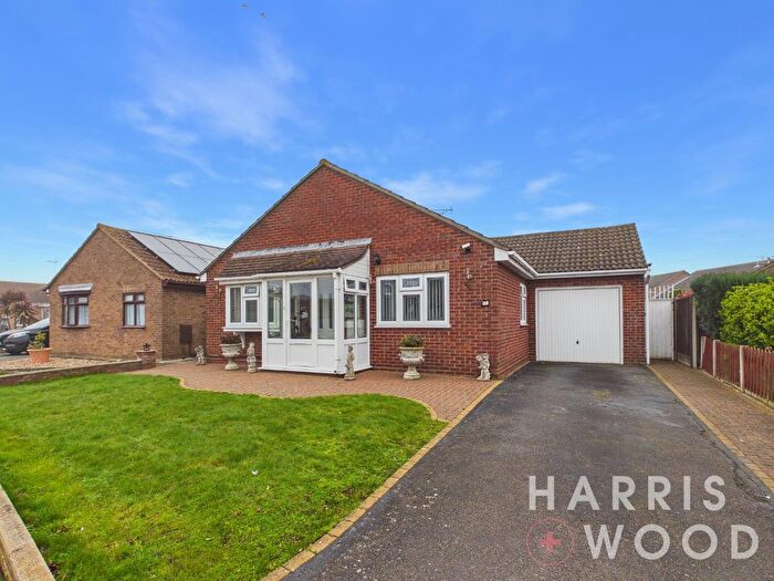3 Bedroom Detached Bungalow For Sale In Saxstead Drive, Clacton-On-Sea, Essex, CO16