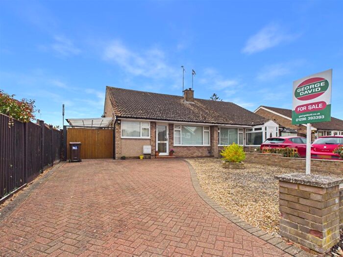 3 Bedroom Semi-Detached Bungalow For Sale In Broughton Avenue, Broughton, Aylesbury, HP20