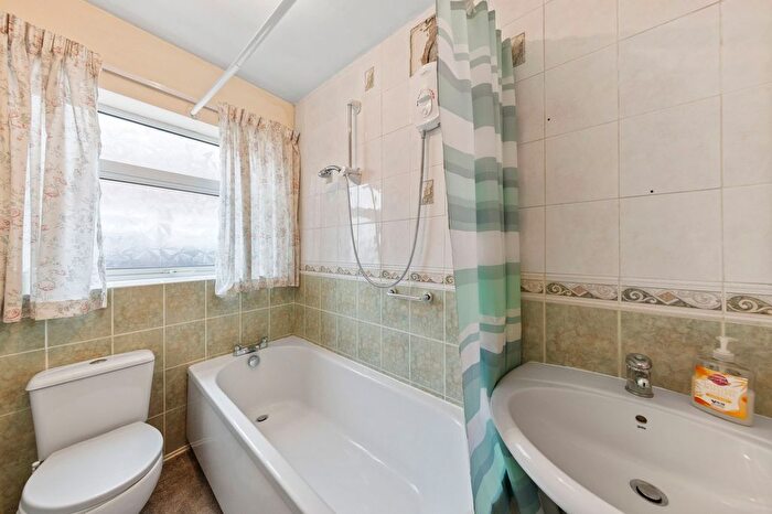 2 Bedroom Semi-Detached Bungalow For Sale In Myddleton Lane, Winwick, WA2