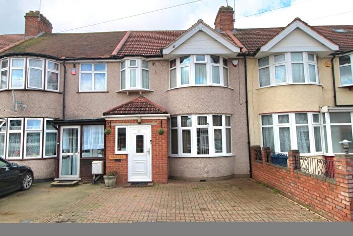 3 Bedroom Terraced House For Sale In Malvern Gardens, Harrow, HA3