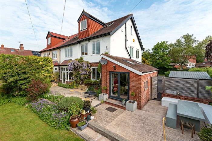 6 Bedroom Semi-Detached House For Sale In West Parade, Leeds, LS16