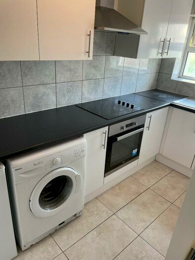 Studio To Rent In C Northam Road, Southampton, Hampshire, SO14