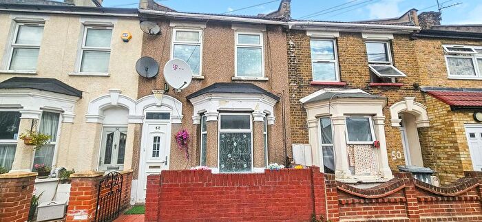 4 Bedroom Terraced House To Rent In Desford Road, London, E16
