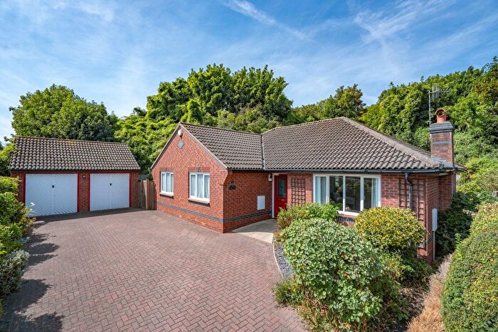 4 Bedroom Bungalow For Sale In Thirlstane Road, Malvern, WR14